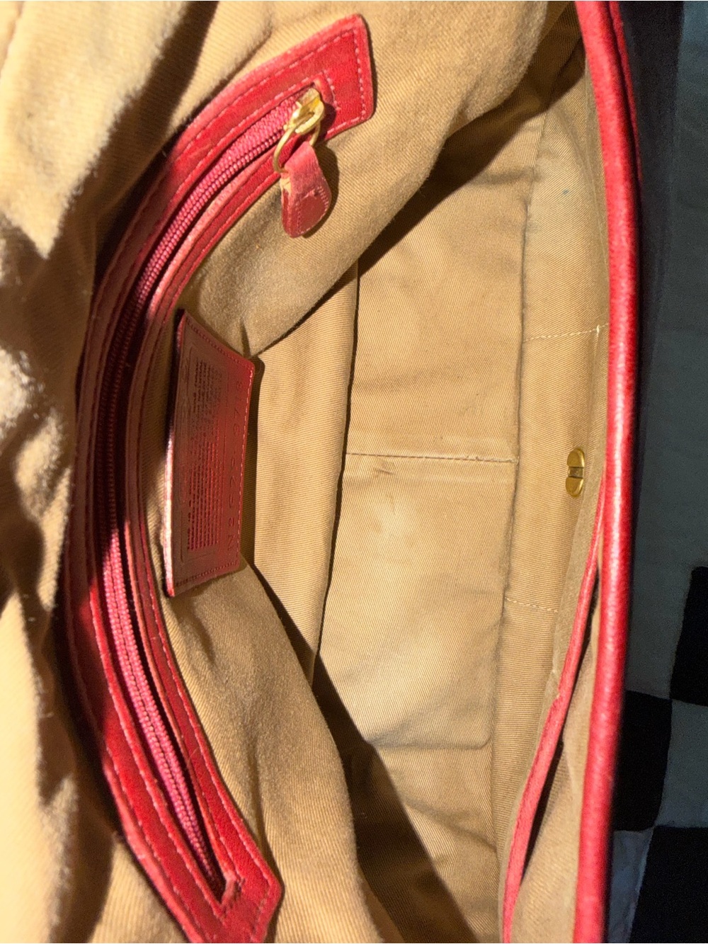 Coach Vintage 9718 Legacy Crescent Red Leather Shoulder Bag - Picture 3 of 9